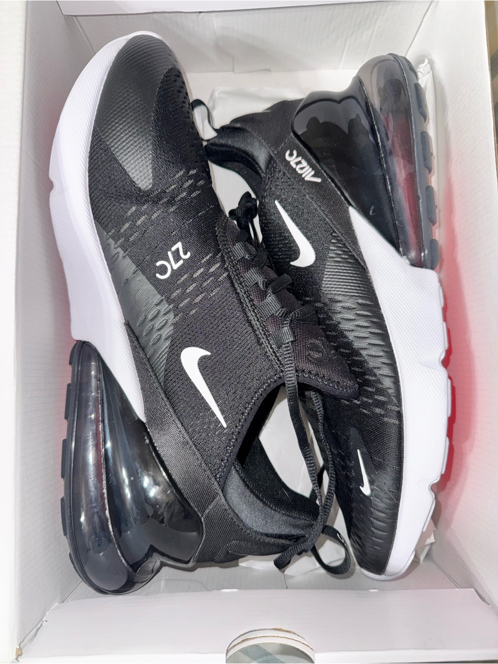 Nike Kids Air Max 270 Men’s Sneakers in Black and White Size 13 Brand New in Box
